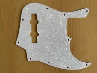 -  Jazz bass pickguard - Tina [Today, 3:12 pm]