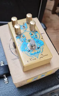 Kasleder Nine Lives overdrive Distortion - Perbalu [January 9, 2025, 10:44 am]