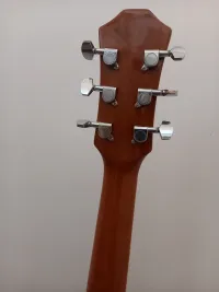 Uniwell  Elektroakusztikus gitár [2026.04.03. 10:45]