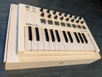 Arturia Minilab mkII white midibillentyűzet MIDI keyboard [February 1, 2025, 1:26 pm]