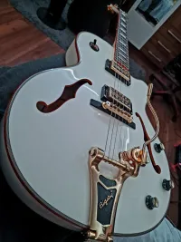 Epiphone Emperor Swingster Royale White Bigsby