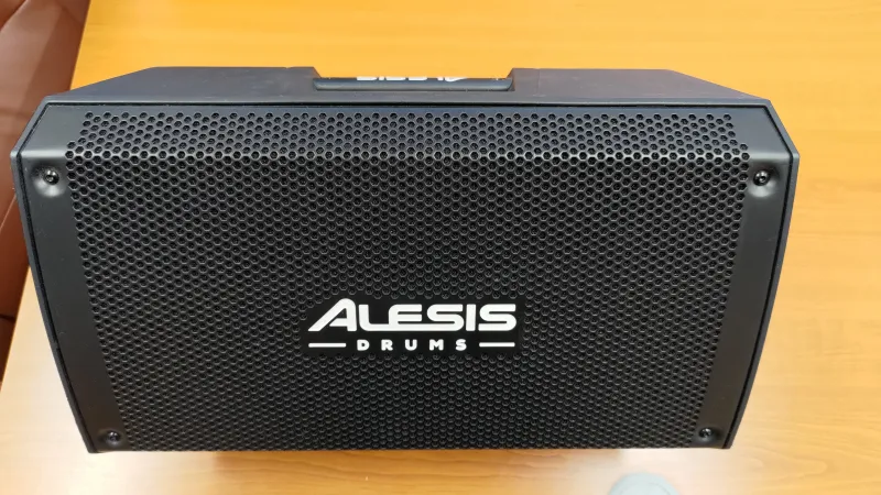 Alesis  Aktív hangfal