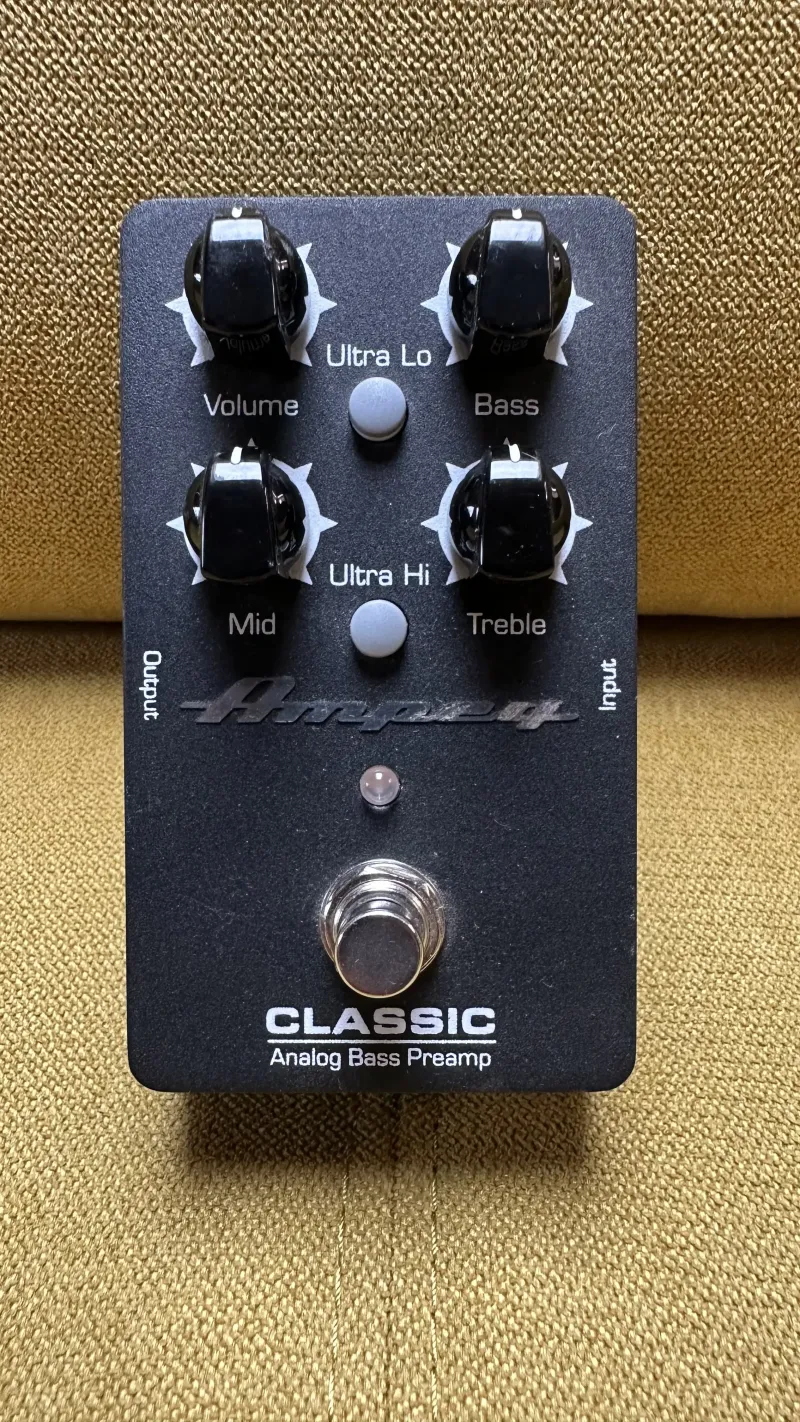 Ampeg Analog Bass Preamp Pedal