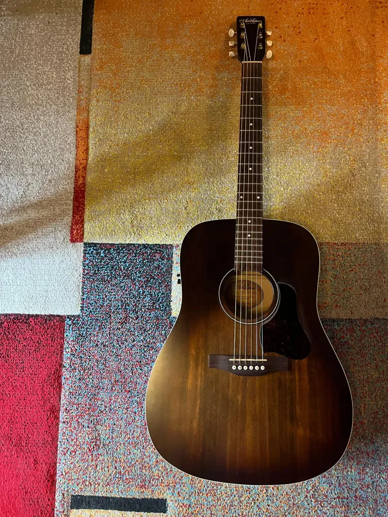 Art&Lutherie Americana Bourbon Burst QIT Elektroakusztikus gitár
