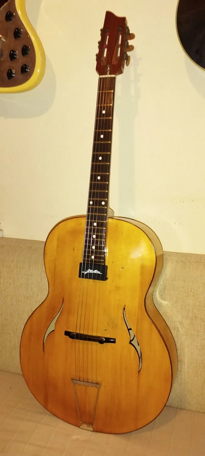 - Jazzgitár Jazz guitar