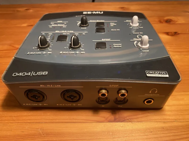 EMU 0404 USB Zvukové rozhranie