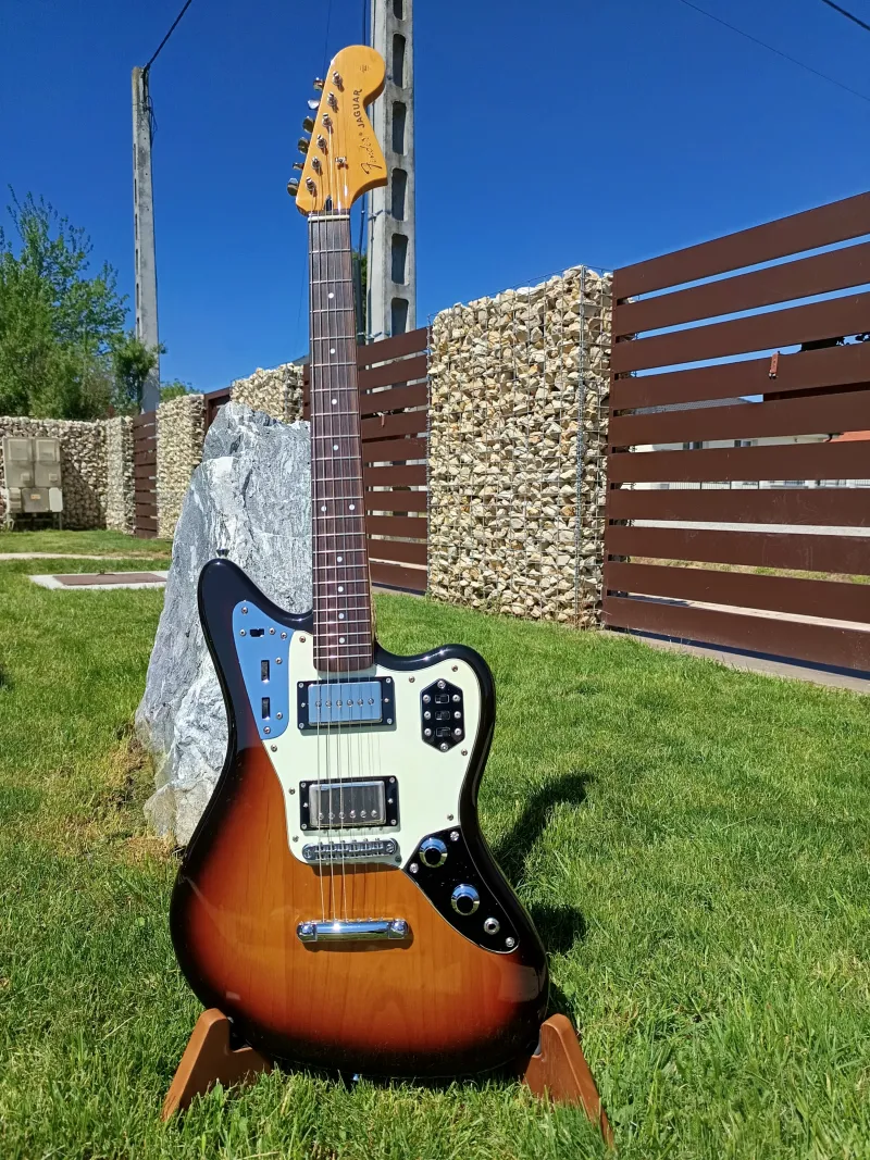 Fender Jaguar Special HH Sunburst Elektrická gitara