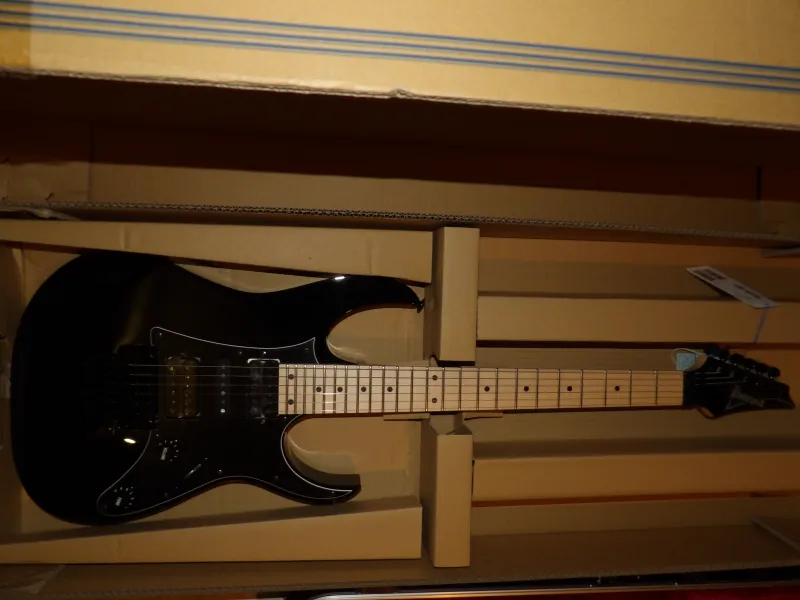 Ibanez RG550-BK Japán BONTATLAN garis Electric guitar