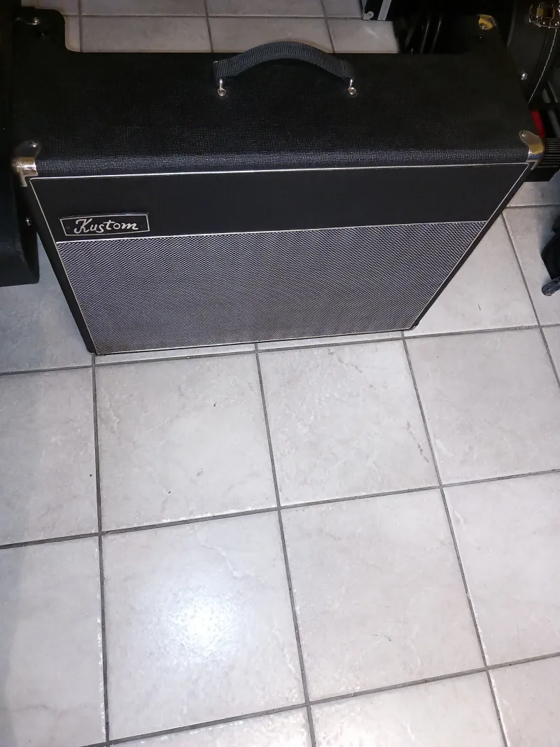 Kustom 212. -200.W.-8.Ohm. Reproduktor pre gitarovú skriňu
