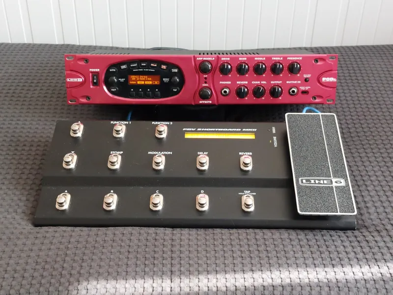 Line6 Pod XT Pro Amp Modeler + FBV shortboard Multi-effect