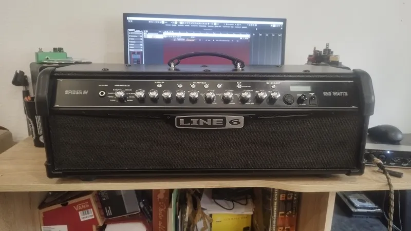 Line6 Spider IV HD 150 Modellező gitárerősítő