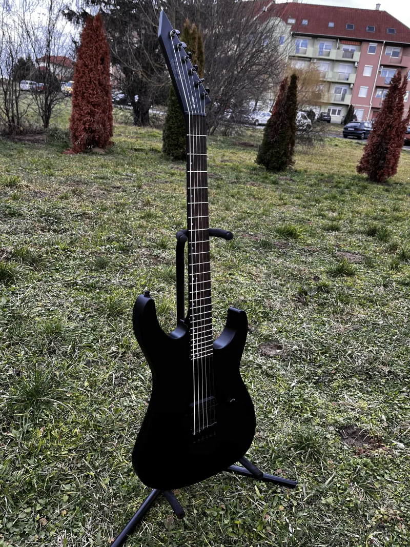 LTD M-201HT átalakított E-Gitarre
