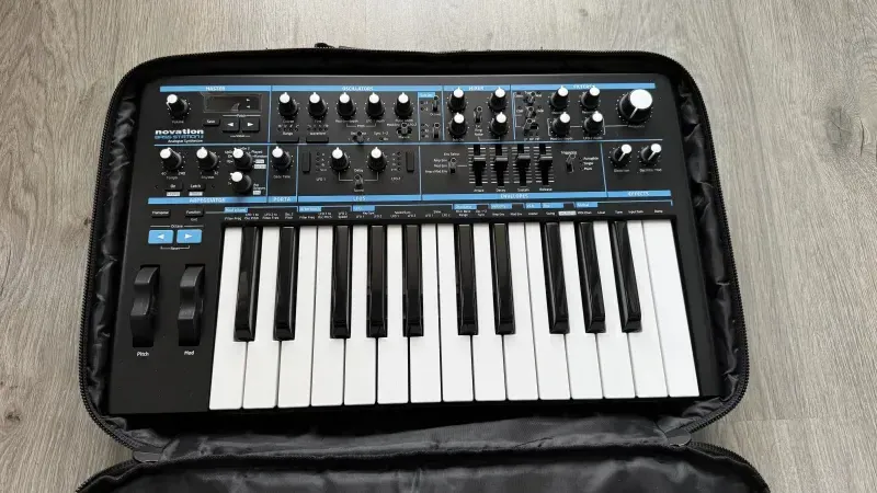 NOVATION Bass Station II Basszuszintetizátor