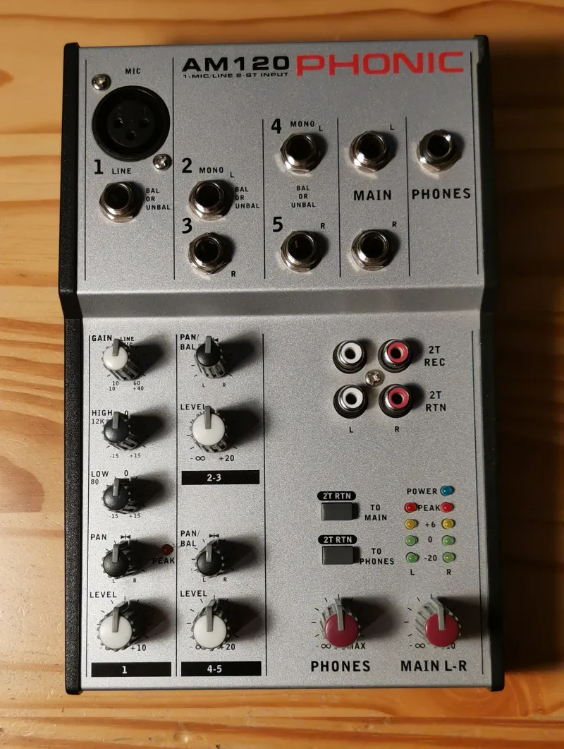Phonic AM120 Mixer