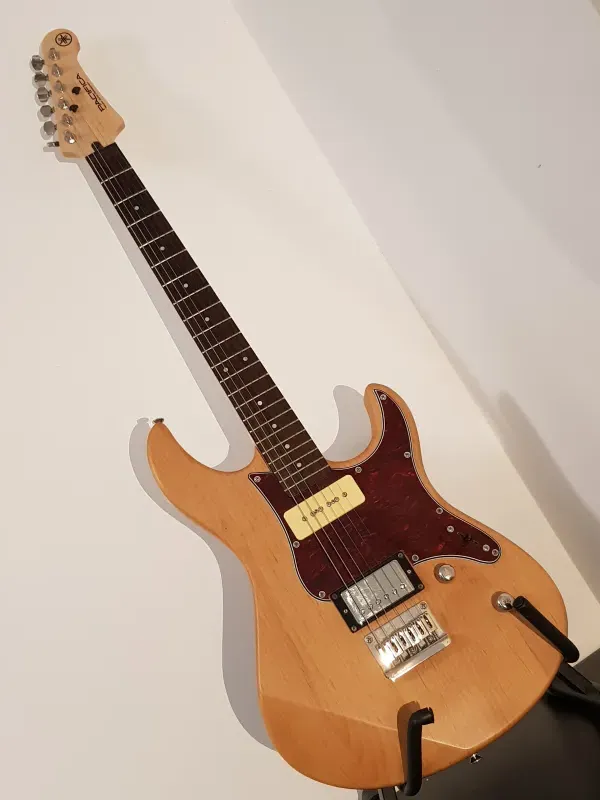 YAMAHA Pacifica 311h Seymour Duncan E-Gitarre