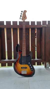 FGN (Fujigen) BMJ-R Bajo eléctrico [February 2, 2025, 9:41 am]