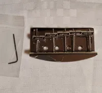 Hipshot Vintage 5 Mostík pre basgitaru - Szentgallay György [Today, 5:59 am]