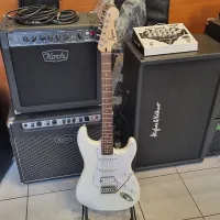 Squier Sonic HSS Stratocaster