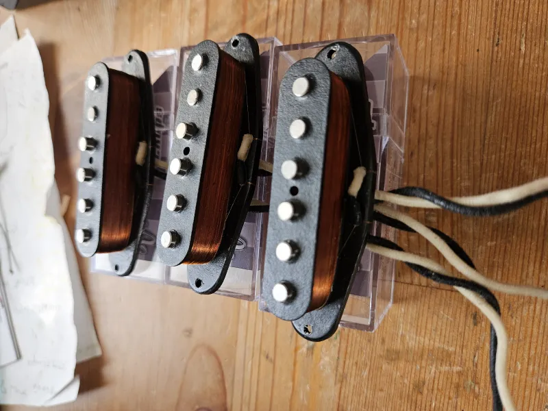 - RAW vintage 6264 USA handmade Pickup set