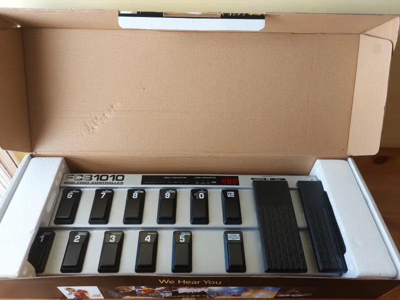 Behringer FCB1010 MIDI nožný spínač