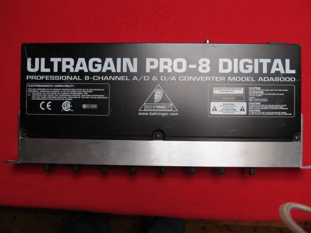 Behringer Ultragain Pro 8 AD / DA Konverter