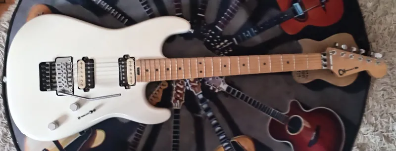 Charvel San dimas H-H Floyd Rose Elektromos gitár