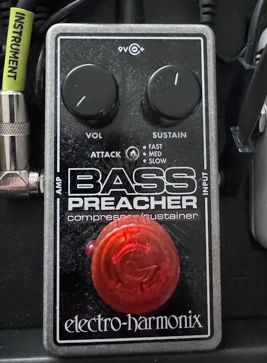 Electro-Harmonix Bass Preacher basový kompresor