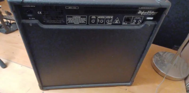 Hughes&Kettner XL Bass Combo de bajo