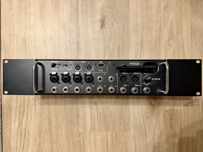 Midas MR12 Mezclador