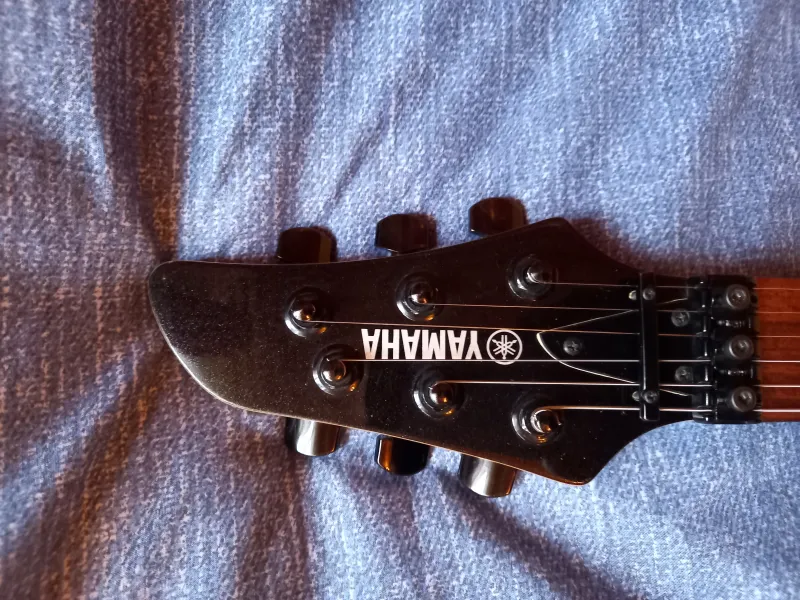 YAMAHA Rgx220 Elektromos gitár