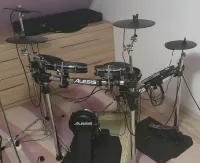 Alesis COMMAND MESH KIT Dobfelszerelés [2025.02.11. 17:54]