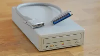 Apple CD 300e Plus SCSI CD-ROM Drive Kiegészítők [2025.02.19. 12:44]