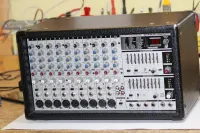 Behringer PMX 2000