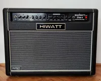 Hiwatt MaxWatt G100R + pedáljai