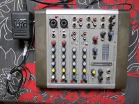 Soundcraft Compact 4