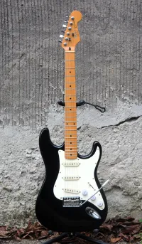 Squier Stratocaster Korea 1991 Elektromos gitár - Hurtu [Tegnap, 18:42]