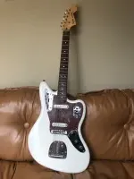 Squier Vintage Modified Jaguar Elektrická gitara - Pálfy Tamás [Today, 12:49 pm]