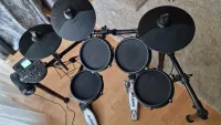 Alesis Nitro  Mesh Kit Elekronische Trommel - Alice [Today, 8:14 pm]