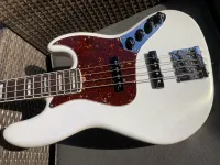 Fender Jazz bass