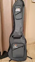 Bespeco  Bass guitar case - Suba Sándor73 [March 20, 2025, 10:33 pm]