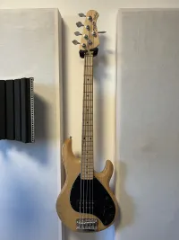 Sterling RAY5 Natúr 5-Saiter Bass-Gitarre - Tamás Pataki [March 16, 2025, 12:21 pm]