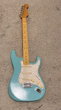 - Stratocaster