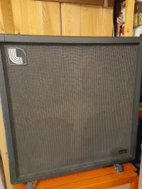 Laney Klip 4x12 Celestion V30 16ohm Laney Klip 4x12 Celestion V30 16ohm