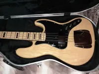 Fender AMERICAN VINTAGE 75 JAZZ BASS