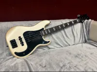 Fender Duff Mckagan Deluxe Precision Bass RW WPL Basszusgitár - - b A N D I - [Tegnapelőtt, 11:06]