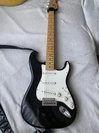 Fender Stratocaster Elektromos gitár - Abel [Tegnapelőtt, 16:15]