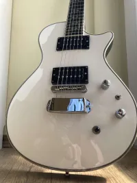 Hagström Ultra ULTRALUX Swede White Tuxedo