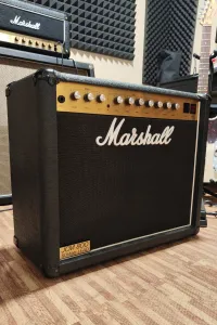 Marshall JCM 800 Lead Series Model 4210 Combo 1988 Gitárkombó - Mikos Róbert [Ma, 16:36]