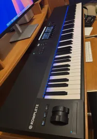 Native Instruments Komplete Kontrol S88 Mk2