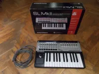 NOVATION Slmk2 MIDI billentyűzet - Ember Kutya [2025.03.17. 19:34]